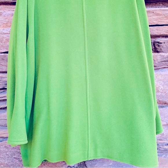 BEAUTIFUL MAX MARA LIGHT GREEN Wool Loose Jacket. Fully Lined. With 2 pockets - Picture 9 of 9